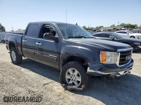 2010 GMC Sierra 1500 SLT с VIN 3GTRKWE32AG124145, выставлен на аукционе Copart как лот 51390735 с пробегом 119 741 миль миль и Списание • Salvage title. История ставок и продаж доступна на DreamBid. Изображение 4.