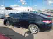 2019 Toyota Camry SE z VIN 4T1B11HK4KU167017, wystawiony jako IAAI lot #43389705 z przebiegiem 106 141 mil mil oraz . Historia ofert i sprzedaży dostępna na DreamBid. Obrazek 14.