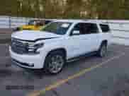 2018 Chevrolet Suburban Premier z VIN 1GNSKJKC5JR264383, wystawiony jako IAAI lot #43418058 z przebiegiem 105 696 mil mil oraz . Historia ofert i sprzedaży dostępna na DreamBid. Obrazek 17.