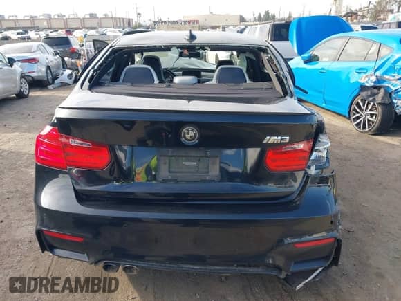 2015 BMW M3 with VIN WBS3C9C51FP806020, listed as a IAAI auction lot 41814551 with 106,647 mi miles and . Bid and sale history available at DreamBid. Image 16.