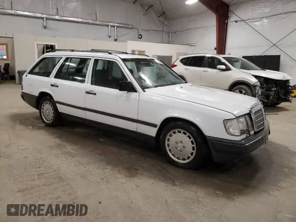 1987 Mercedes-Benz 300 с VIN WDBEB93D9HF036375, выставлен на аукционе Copart как лот 85326994 с пробегом 175 986 миль миль и Списание • Salvage title. История ставок и продаж доступна на DreamBid. Изображение 4.
