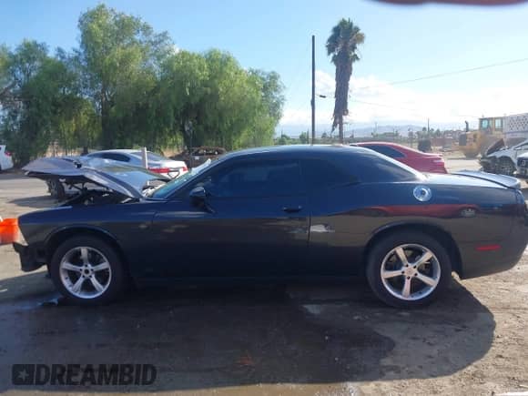 2019 Dodge Challenger SXT с VIN 2C3CDZAGXKH532019, выставлен на аукционе IAAI как лот 43369384 с пробегом 111 218 миль миль и . История ставок и продаж доступна на DreamBid. Изображение 15.