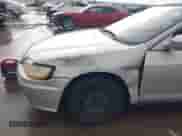 2001 Honda Accord LX z VIN 1HGCG32401A024967, wystawiony jako IAAI lot #41467592 z przebiegiem 234 769 mil mil oraz . Historia ofert i sprzedaży dostępna na DreamBid. Obrazek 6.