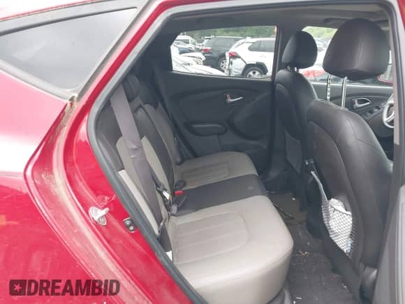 2013 Hyundai Tucson GLS с VIN KM8JU3AC9DU725741, выставлен на аукционе IAAI как лот 42310398 с пробегом 73 598 миль миль и . История ставок и продаж доступна на DreamBid. Изображение 8.