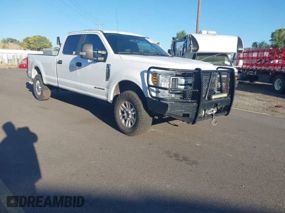 2019 Ford F-250 XL with VIN 1FT7W2BT2KED84563, listed as a IAAI auction lot 43230876 with 227,742 mi miles and . Bid and sale history available at DreamBid. Image 1.