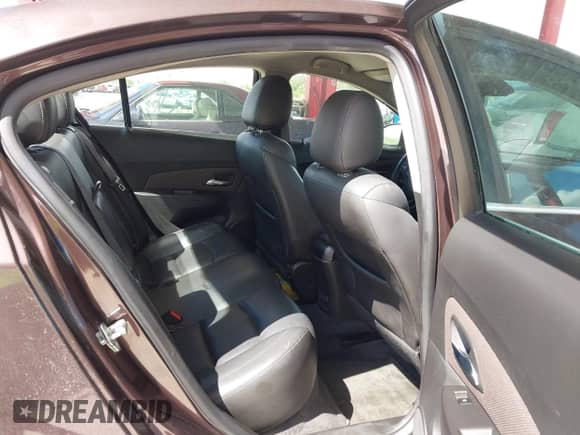 2015 Chevrolet Cruze LT с VIN 1G1PC5SB0F7240658, выставлен на аукционе IAAI как лот 43385932 с пробегом 71 563 миль миль и . История ставок и продаж доступна на DreamBid. Изображение 8.