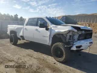 2022 Chevrolet Silverado 3500HD High Country с VIN 1GC4YVEY7NF114457, выставлен на аукционе Copart как лот 72628924 с пробегом 115 513 миль миль и Списание • Salvage title. История ставок и продаж доступна на DreamBid. Изображение 4.