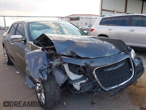 2018 Chrysler 300 Limited с VIN 2C3CCAEG4JH137122, выставлен на аукционе IAAI как лот 43017068 с пробегом 124 991 миль миль и . История ставок и продаж доступна на DreamBid. Изображение 6.