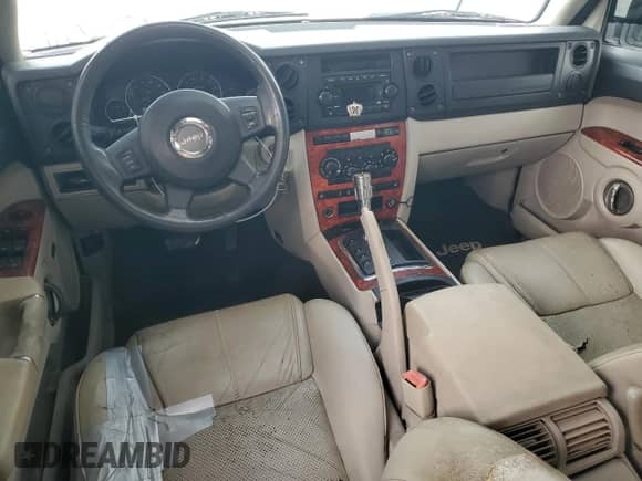 2006 Jeep Commander Limited z VIN 1J8HH58N76C247976, wystawiony jako Copart lot #88149615 z przebiegiem 155 922 mil mil oraz Szkoda całkowita • Salvage title. Historia ofert i sprzedaży dostępna na DreamBid. Obrazek 8.