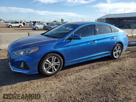 2018 Hyundai Sonata Limited with VIN 5NPE34AF4JH656987, listed as a Copart auction lot 81900225 with 111,947 mi miles and Salvage title. Bid and sale history available at DreamBid. Image 1.
