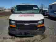 2009 Chevrolet Express Cargo z VIN 1GCFG15X191114999, wystawiony jako Copart lot #49475485 z przebiegiem 171 503 mil mil oraz Szkoda całkowita • Salvage title. Historia ofert i sprzedaży dostępna na DreamBid. Obrazek 5.