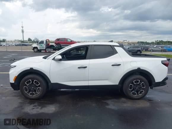 2024 Hyundai Santa Cruz SEL с VIN 5NTJB4DE0RH102167, выставлен на аукционе IAAI как лот 43030729 с пробегом 18 010 миль миль и . История ставок и продаж доступна на DreamBid. Изображение 14.