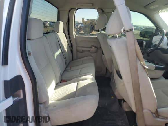 2008 Chevrolet Silverado 1500 1LT с VIN 1GCEK19J68E207542, выставлен на аукционе Copart как лот 83440554 с пробегом Не указан миль и На запчасти • Non repairable. История ставок и продаж доступна на DreamBid. Изображение 11.
