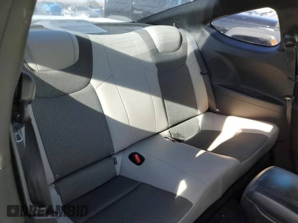 2013 Hyundai Genesis Coupe 2.0T с VIN KMHHT6KD6DU092352, выставлен на аукционе Copart как лот 81634504 с пробегом 83 059 миль миль и Списание • Salvage title. История ставок и продаж доступна на DreamBid. Изображение 10.