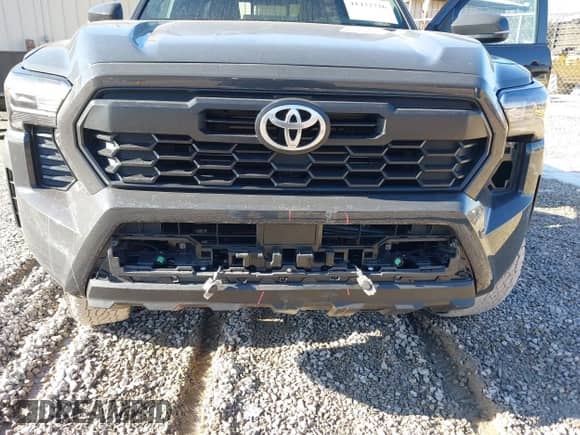 2024 Toyota Tacoma SR5 with VIN 3TYLB5JN6RT026356, listed as a IAAI auction lot 41432726 with 6,414 mi miles and . Bid and sale history available at DreamBid. Image 6.