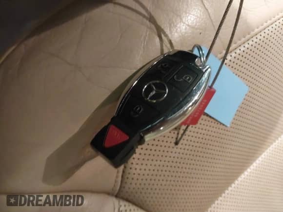 2017 Mercedes-Benz GLS 550 with VIN 4JGDF7DE2HA794192, listed as a IAAI auction lot 41308713 with 117,034 mi miles and . Bid and sale history available at DreamBid. Image 11.