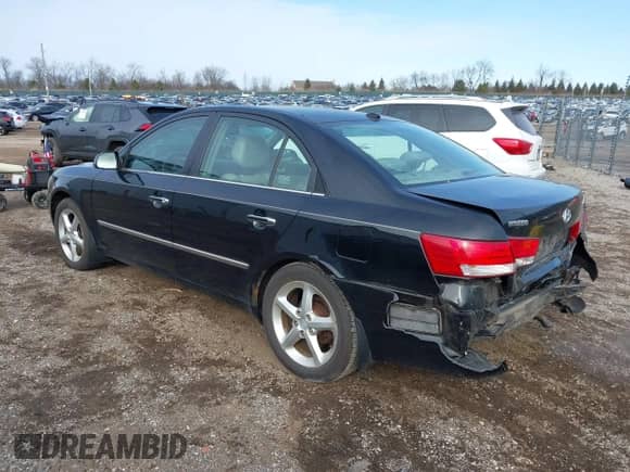 2008 Hyundai Sonata SE with VIN 5NPEU46C48H400421, listed as a IAAI auction lot 41525648 with 69,418 mi miles and . Bid and sale history available at DreamBid. Image 3.