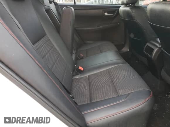 2015 Toyota Camry SE z VIN 4T1BF1FK8FU961299, wystawiony jako Copart lot #85416755 z przebiegiem 148 289 mil mil oraz Czysty tytuł • Clean title. Historia ofert i sprzedaży dostępna na DreamBid. Obrazek 10.