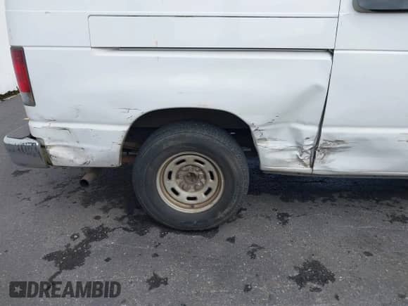 2006 Ford Econoline Cargo with VIN 1FTRE14W16DB14233, listed as a IAAI auction lot 43343303 with 258,985 mi miles and . Bid and sale history available at DreamBid. Image 6.