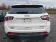 2018 Jeep Compass Sport с VIN 3C4NJDAB0JT117883, выставлен на аукционе IAAI как лот 43464152 с пробегом 90 397 миль миль и . История ставок и продаж доступна на DreamBid. Изображение 15.