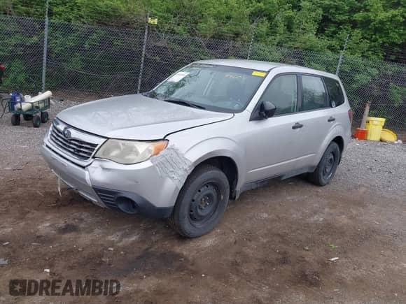 2010 Subaru Forester X с VIN JF2SH6AC0AG740011, выставлен на аукционе IAAI как лот 42093589 с пробегом 212 593 миль миль и . История ставок и продаж доступна на DreamBid. Изображение 2.