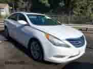 2013 Hyundai Sonata SE with VIN 5NPEC4AC0DH691181, listed as a IAAI auction lot 43492376 with 138,400 mi miles and . Bid and sale history available at DreamBid. Image 1.