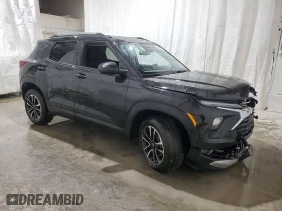 2025 Chevrolet TrailBlazer LT z VIN KL79MRSL7SB065374, wystawiony jako Copart lot #90125435 z przebiegiem Nie podano mil oraz Szkoda całkowita • Salvage title. Historia ofert i sprzedaży dostępna na DreamBid. Obrazek 4.