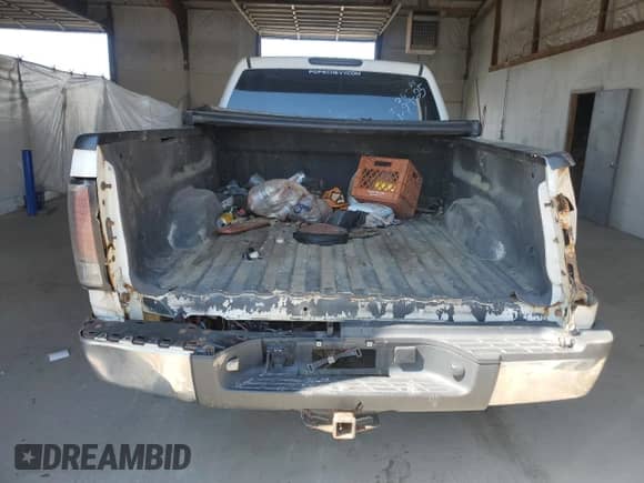 2008 Chevrolet Silverado 2500HD Work Truck с VIN 1GCHK23688F117164, выставлен на аукционе Copart как лот 67840305 с пробегом Не указан миль и Списание • Salvage title. История ставок и продаж доступна на DreamBid. Изображение 6.