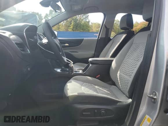 2021 Chevrolet Equinox LS z VIN 3GNAXSEV5MS169470, wystawiony jako Copart lot #84065235 z przebiegiem 90 988 mil mil oraz Czysty tytuł • Clean title. Historia ofert i sprzedaży dostępna na DreamBid. Obrazek 7.