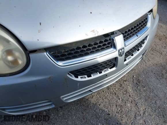 2005 Dodge Neon SXT z VIN 1B3ES56CX5D142744, wystawiony jako IAAI lot #41608081 z przebiegiem 95 684 mil mil oraz . Historia ofert i sprzedaży dostępna na DreamBid. Obrazek 6.