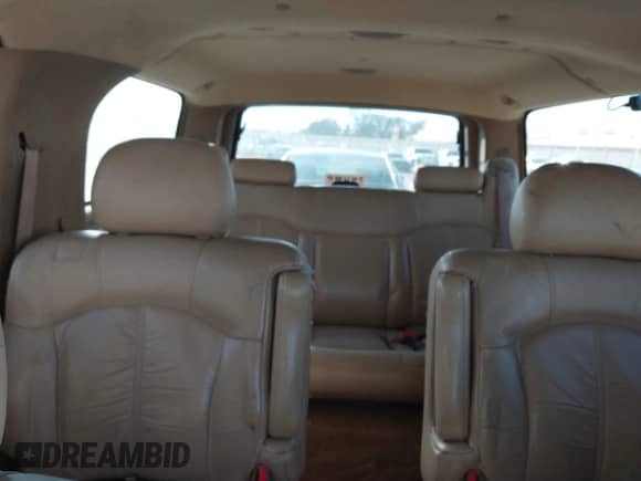 2000 Chevrolet Suburban LS with VIN 3GNEC16T5YG144176, listed as a IAAI auction lot 40986871 with Not provided miles and . Bid and sale history available at DreamBid. Image 8.