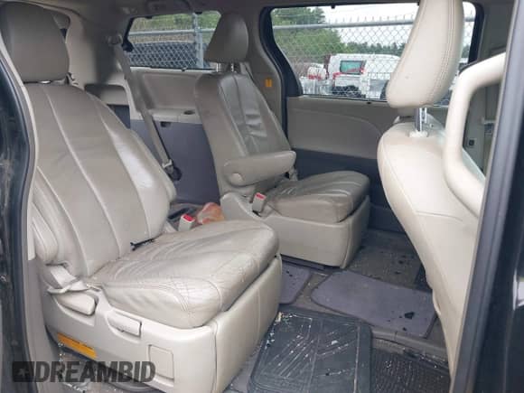 2012 Toyota Sienna XLE with VIN 5TDDK3DC8CS044847, listed as a IAAI auction lot 42392549 with 157,220 mi miles and . Bid and sale history available at DreamBid. Image 8.