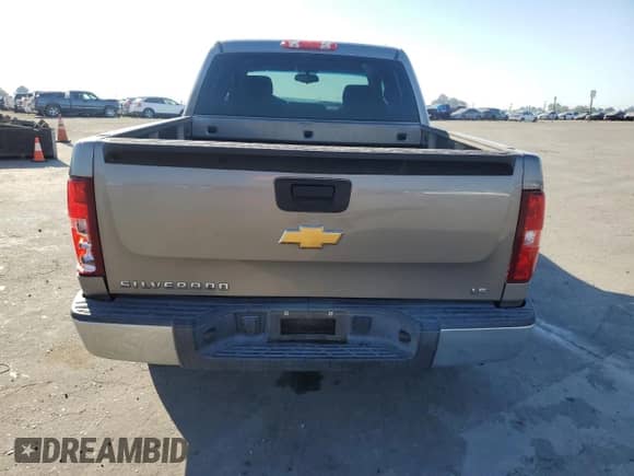 2012 Chevrolet Silverado 1500 LS z VIN 3GCPCREA6CG309922, wystawiony jako Copart lot #54973085 z przebiegiem 222 371 mil mil oraz Szkoda całkowita • Salvage title. Historia ofert i sprzedaży dostępna na DreamBid. Obrazek 6.