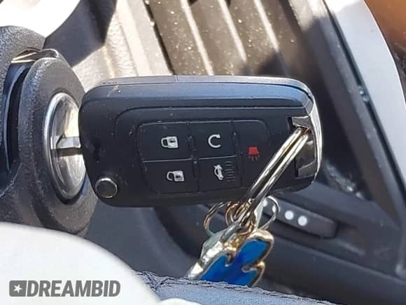 2014 Chevrolet Equinox LT with VIN 2GNALCEK6E6163586, listed as a IAAI auction lot 42821925 with 155,266 mi miles and . Bid and sale history available at DreamBid. Image 11.