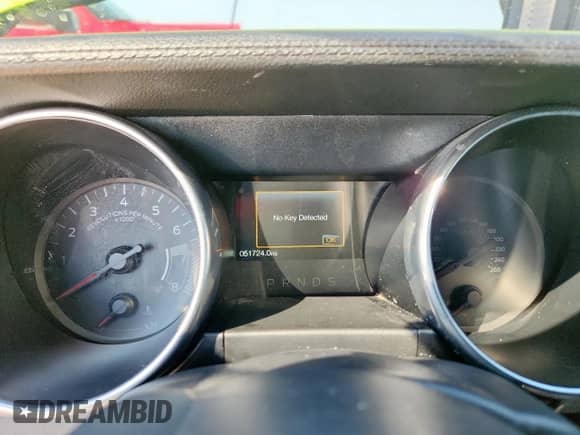 2018 Ford Mustang EcoBoost с VIN 1FA6P8TH7J5122385, выставлен на аукционе Copart как лот 80336145 с пробегом 51 724 миль миль и Списание • Salvage title. История ставок и продаж доступна на DreamBid. Изображение 9.