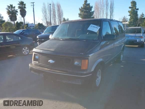 1991 Chevrolet Astro с VIN 1GNDM19Z2MB123653, выставлен на аукционе IAAI как лот 41388286 с пробегом 175 009 миль миль и . История ставок и продаж доступна на DreamBid. Изображение 2.