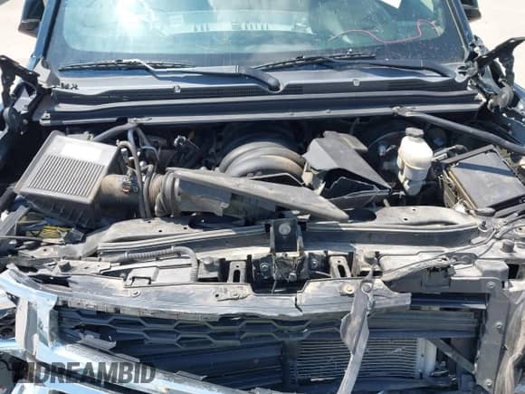 2018 Chevrolet Suburban LT с VIN 1GNSKHKC0JR385007, выставлен на аукционе IAAI как лот 42909384 с пробегом 49 017 миль миль и . История ставок и продаж доступна на DreamBid. Изображение 10.