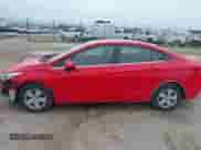 2018 Chevrolet Cruze LS z VIN 1G1BC5SMXJ7100220, wystawiony jako IAAI lot #42800342 z przebiegiem 69 739 mil mil oraz . Historia ofert i sprzedaży dostępna na DreamBid. Obrazek 15.