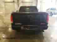 2010 GMC Sierra 1500 Denali z VIN 3GTRKXE28AG259921, wystawiony jako Copart lot #73592214 z przebiegiem 156 378 mil mil oraz Szkoda całkowita • Salvage title. Historia ofert i sprzedaży dostępna na DreamBid. Obrazek 6.