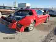 1992 Chevrolet Camaro z VIN 1G1FP2388NL154103, wystawiony jako Copart lot #83093894 z przebiegiem Nie podano mil oraz Szkoda całkowita • Salvage title. Historia ofert i sprzedaży dostępna na DreamBid. Obrazek 3.