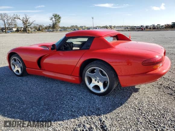 2001 Dodge Viper RT/10 with VIN 1B3ER65E71V700915, listed as a Copart auction lot 79763054 with 8,082 mi miles and Non repairable. Bid and sale history available at DreamBid. Image 2.