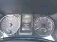 2018 Toyota Tacoma SR z VIN 3TMCZ5AN0JM126724, wystawiony jako IAAI lot #42842788 z przebiegiem 91 776 mil mil oraz . Historia ofert i sprzedaży dostępna na DreamBid. Obrazek 7.