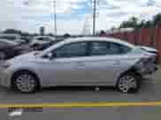 2019 Nissan Sentra S z VIN 3N1AB7AP2KY403993, wystawiony jako IAAI lot #43369570 z przebiegiem 46 656 mil mil oraz . Historia ofert i sprzedaży dostępna na DreamBid. Obrazek 14.