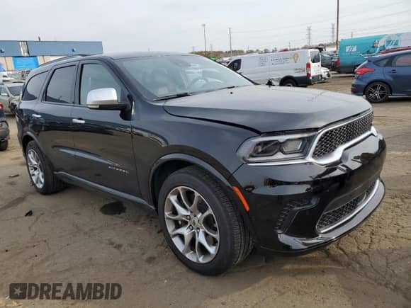 2024 Dodge Durango Citadel with VIN 1C4SDJET7RC127068, listed as a Copart auction lot 78686124 with 4,762 mi miles and Clean title. Bid and sale history available at DreamBid. Image 4.