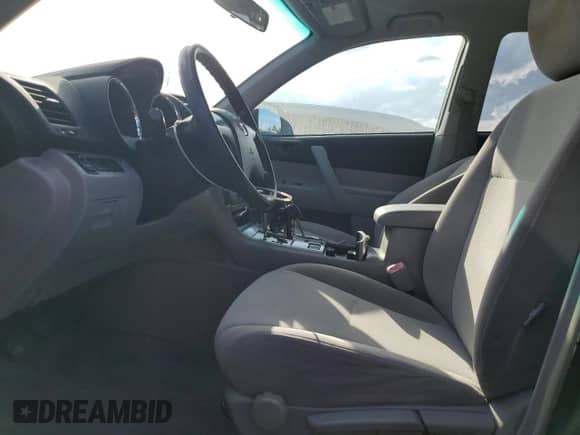 2008 Toyota Highlander с VIN JTEDS41A282054499, выставлен на аукционе Copart как лот 80847875 с пробегом 138 701 миль миль и Списание • Salvage title. История ставок и продаж доступна на DreamBid. Изображение 7.