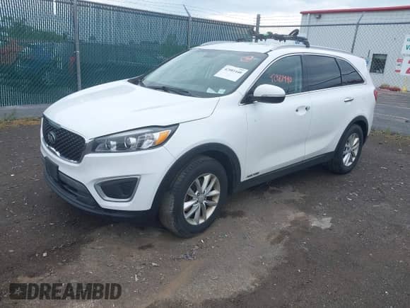 2018 Kia Sorento LX z VIN 5XYPGDA56JG367590, wystawiony jako IAAI lot #42981440 z przebiegiem 140 964 mil mil oraz . Historia ofert i sprzedaży dostępna na DreamBid. Obrazek 17.