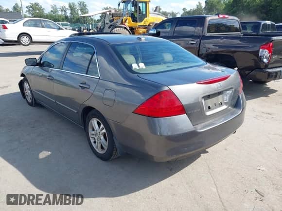 2006 Honda Accord EX with VIN 1HGCM56746A119788, listed as a IAAI auction lot 43086373 with 347,741 mi miles and . Bid and sale history available at DreamBid. Image 3.