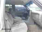 2005 GMC Sierra 1500 SLE с VIN 2GTEK13T851393981, выставлен на аукционе IAAI как лот 43417332 с пробегом 257 564 миль миль и . История ставок и продаж доступна на DreamBid. Изображение 5.