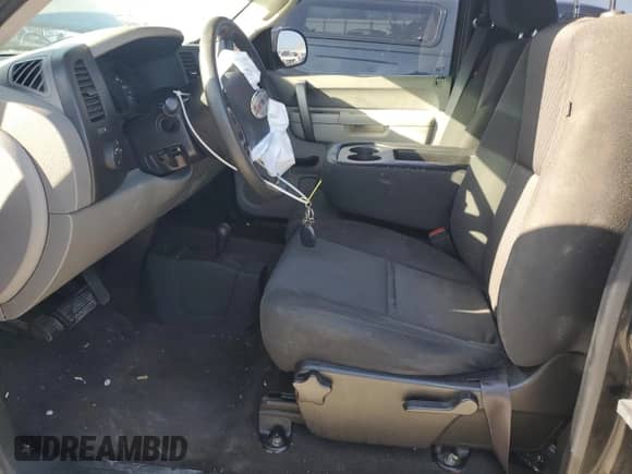2011 GMC Sierra 1500 Work Truck z VIN 1GTN2TEAXBZ293066, wystawiony jako Copart lot #48260685 z przebiegiem 174 090 mil mil oraz Szkoda całkowita • Salvage title. Historia ofert i sprzedaży dostępna na DreamBid. Obrazek 7.