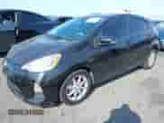 2014 Toyota Prius One z VIN JTDKDTB38E1060695, wystawiony jako IAAI lot #43197934 z przebiegiem 182 244 mil mil oraz . Historia ofert i sprzedaży dostępna na DreamBid. Obrazek 2.